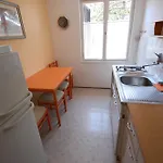 Leo By El-pi Tours Apartment Njivice